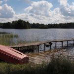Pomost nad jeziorem Bobięcińskim Małym